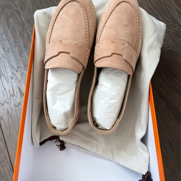 Hermes shoes - Picture 2 of 2